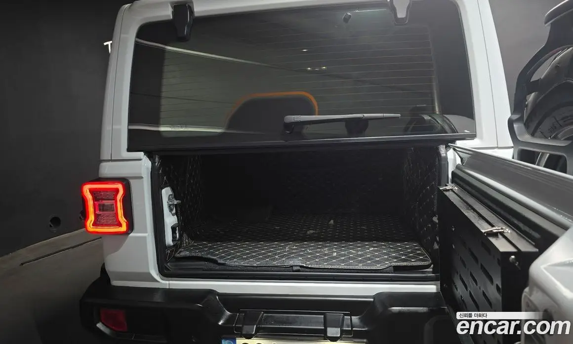 Jeep Wrangler 2021 2.0 автомат (гидро), фото 30