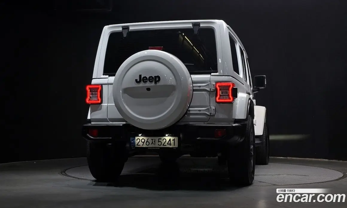 Jeep Wrangler 2021 2.0 автомат (гидро), фото 4
