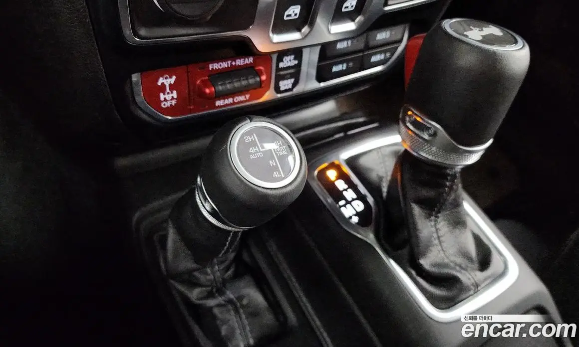 Jeep Wrangler 2024 2.0 автомат (гидро), фото 26