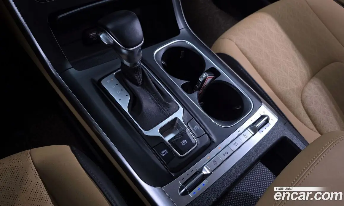 Kia Carnival 2021 2.2 автомат (гидро), фото 9