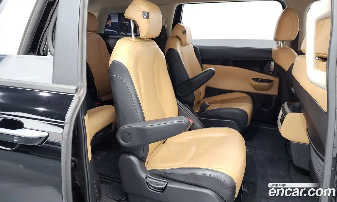 Kia Carnival 2022 2.2 автомат (гидро), фото 12
