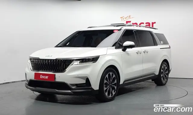 Kia Carnival, 2023, 38 171 км