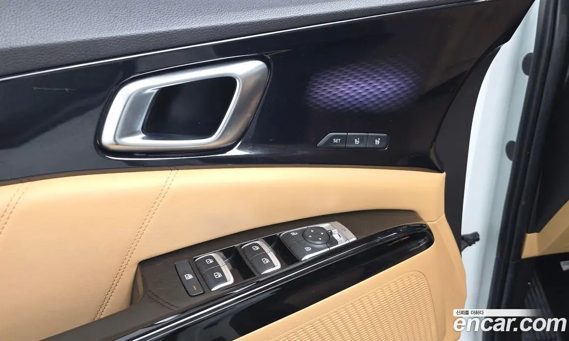 Kia Carnival 2023 2.2 автомат (гидро), фото 18