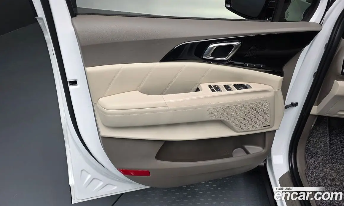 Kia Carnival 2025 2.2 автомат (гидро), фото 14