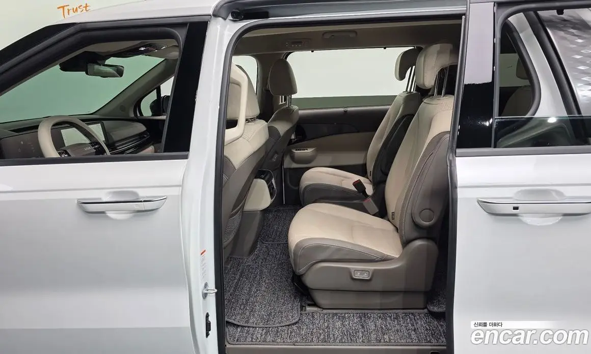 Kia Carnival 2025 2.2 автомат (гидро), фото 17