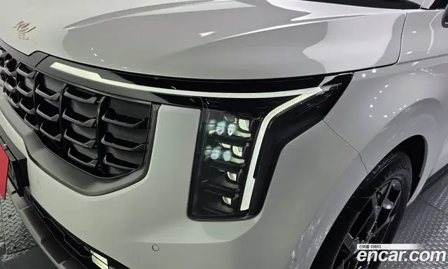 Kia Carnival 2025 2.2 автомат (гидро), миниатюра 8
