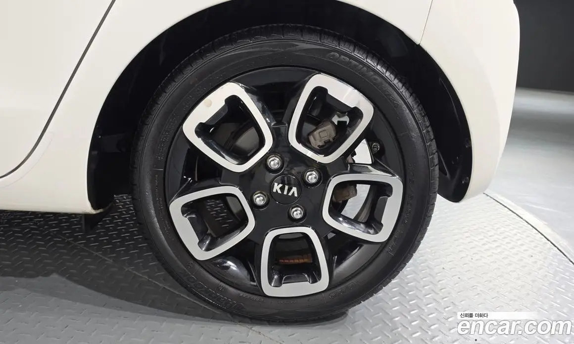Kia Ray 2020 1.0 автомат (гидро), фото 7