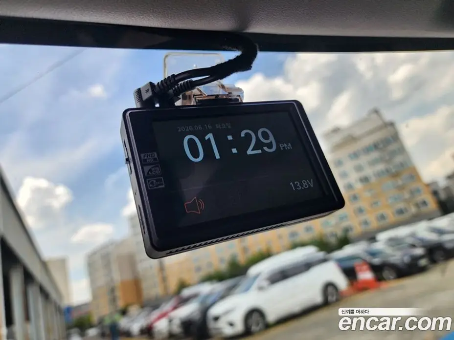 Kia Ray 2022 1.0 автомат (гидро), фото 13