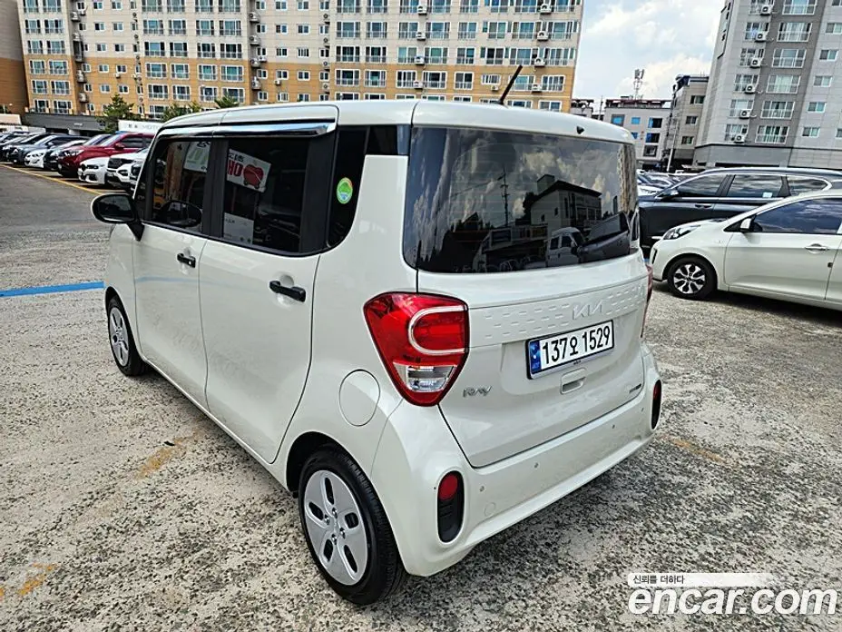 Kia Ray 2022 1.0 автомат (гидро), фото 17