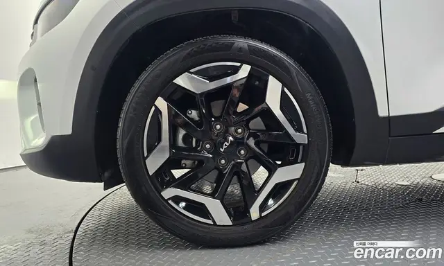 Kia Seltos 2022 2.0 автомат (гидро), миниатюра 5