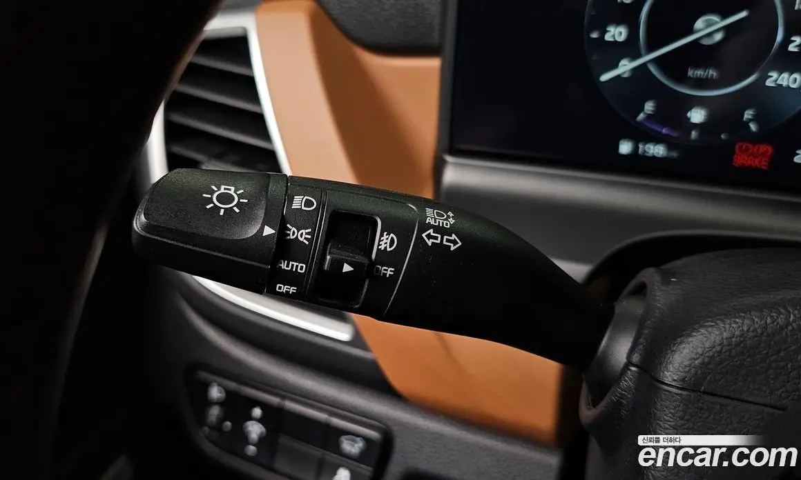 Kia Seltos 2024 1.6 автомат (гидро), фото 32