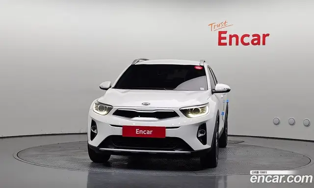 Kia Stonic 2019 1.4 автомат (гидро), миниатюра 3