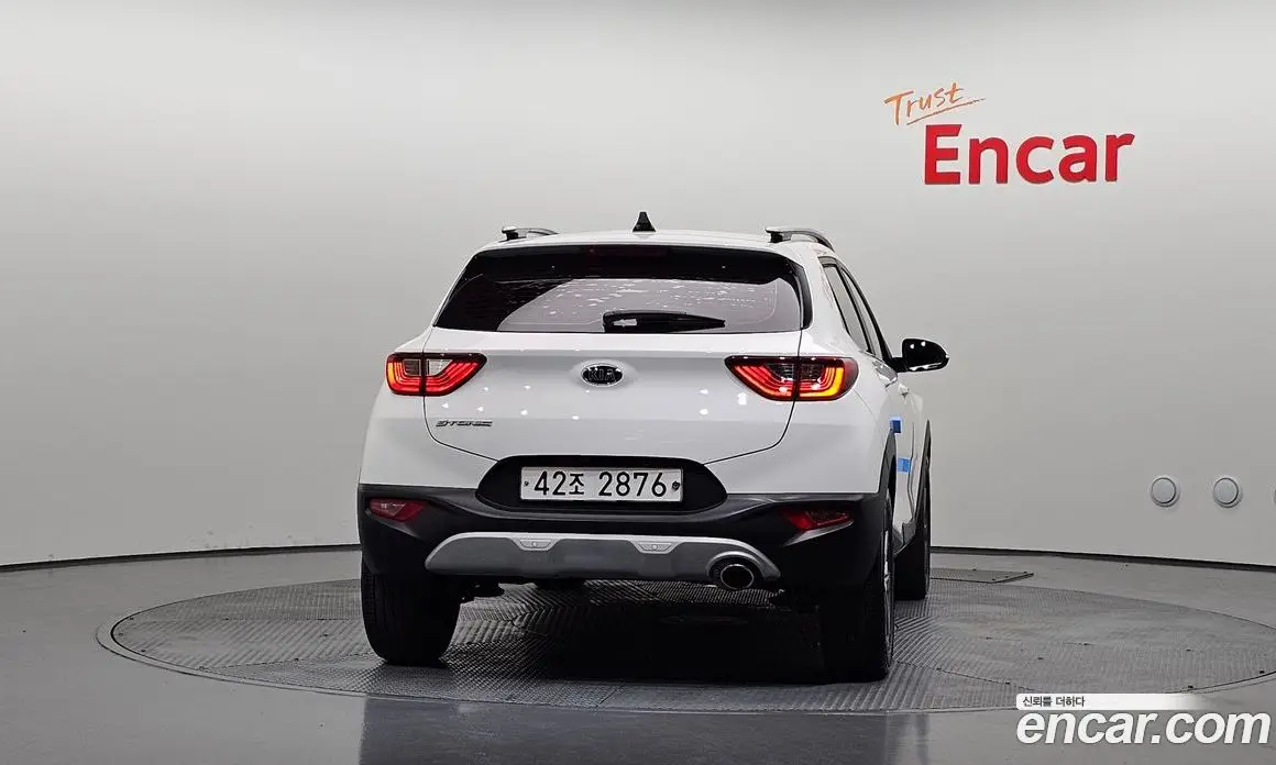 Kia Stonic 2019 1.4 автомат (гидро), фото 4