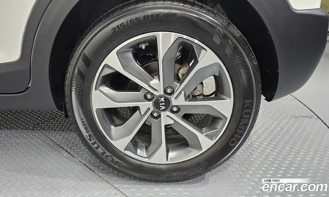 Kia Stonic 2019 1.4 автомат (гидро), миниатюра 7