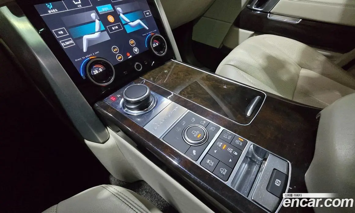 Land Rover Range Rover 2015 4.4 автомат (гидро), фото 9