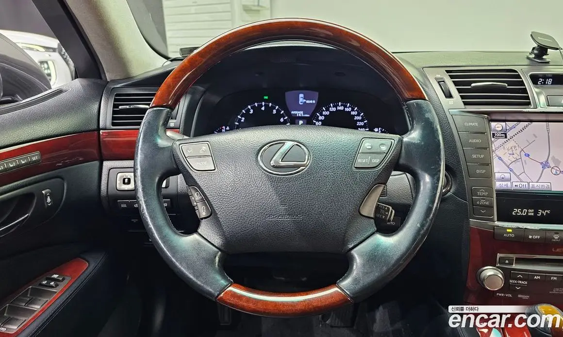 Lexus LS 2011 4.6 автомат (гидро), фото 13 Lexus LS 2011 4.6 автомат (гидро), фото 13