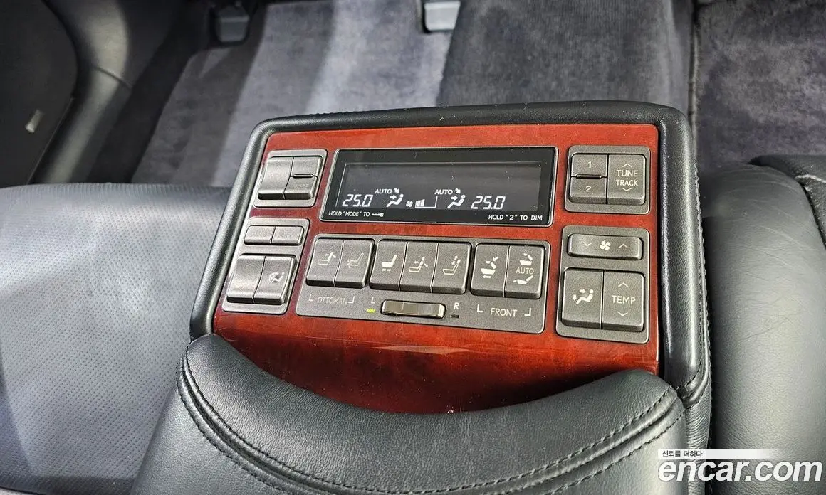 Lexus LS 2011 4.6 автомат (гидро), фото 18 Lexus LS 2011 4.6 автомат (гидро), фото 18