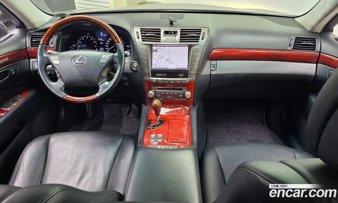 Lexus LS 2011 4.6 автомат (гидро), фото 7 Lexus LS 2011 4.6 автомат (гидро), фото 7