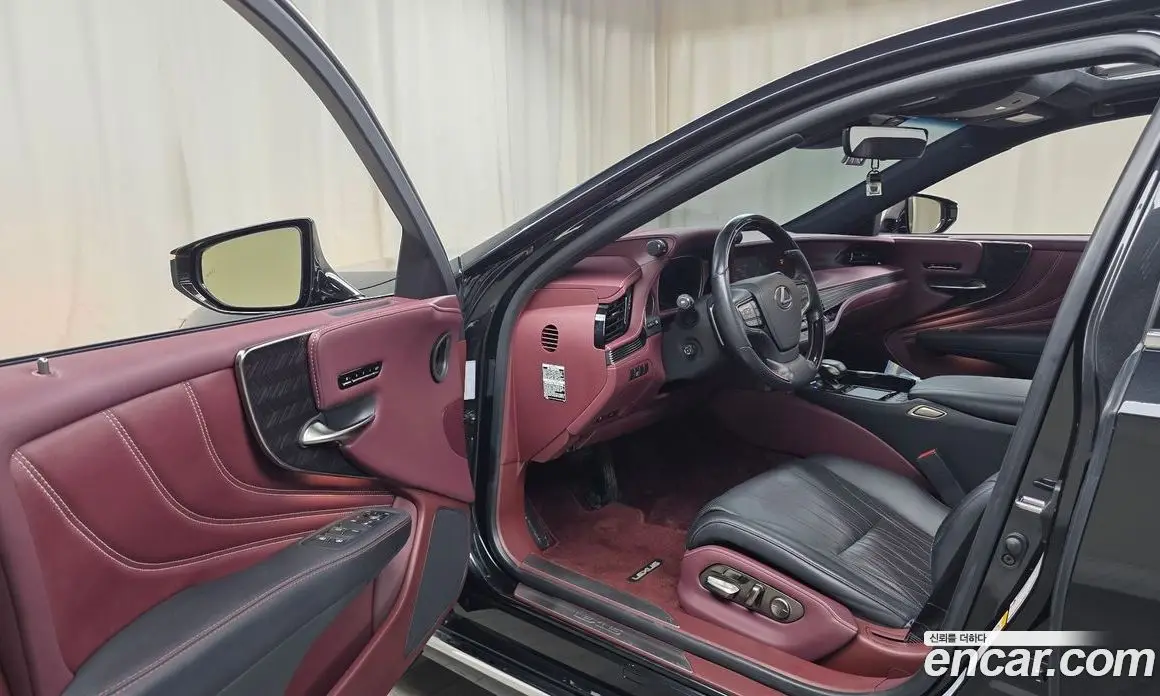 Lexus LS 2018 3.5 автомат (гидро), фото 13 Lexus LS 2018 3.5 автомат (гидро), фото 13