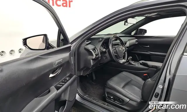 Lexus UX 2019 2.0 автомат (гидро), миниатюра 12