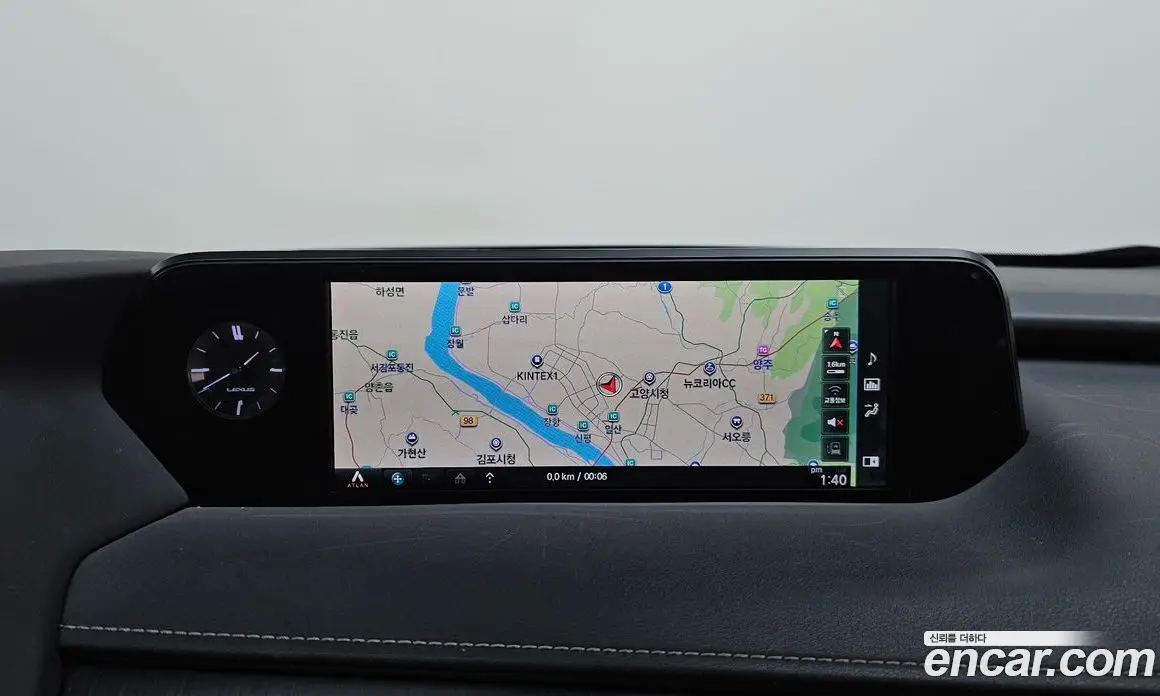 Lexus UX 2019 2.0 автомат (гидро), фото 19 Lexus UX 2019 2.0 автомат (гидро), фото 19