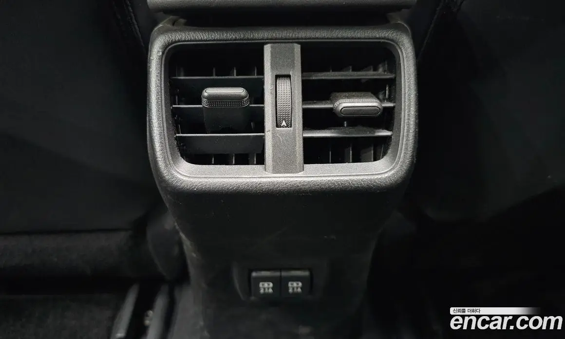 Lexus UX 2019 2.0 автомат (гидро), фото 29 Lexus UX 2019 2.0 автомат (гидро), фото 29