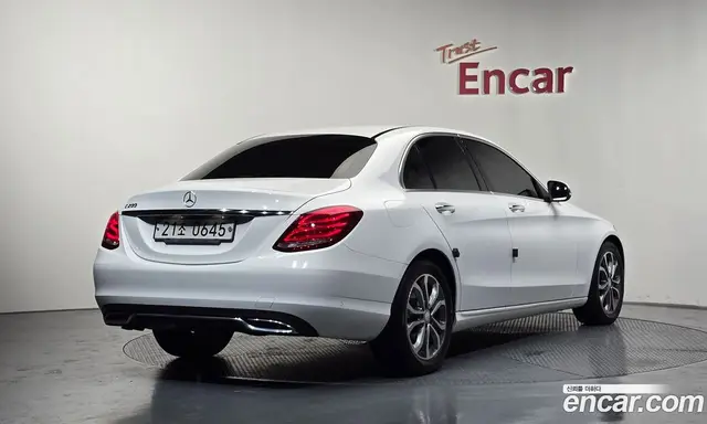 Mercedes-Benz C-Class 2016 2.0 гидро, миниатюра 2