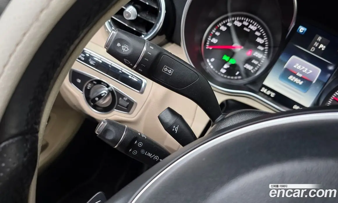 Mercedes-Benz C-Class 2016 2.1 гидро, фото 17 Mercedes-Benz C-Class 2016 2.1 гидро, фото 17