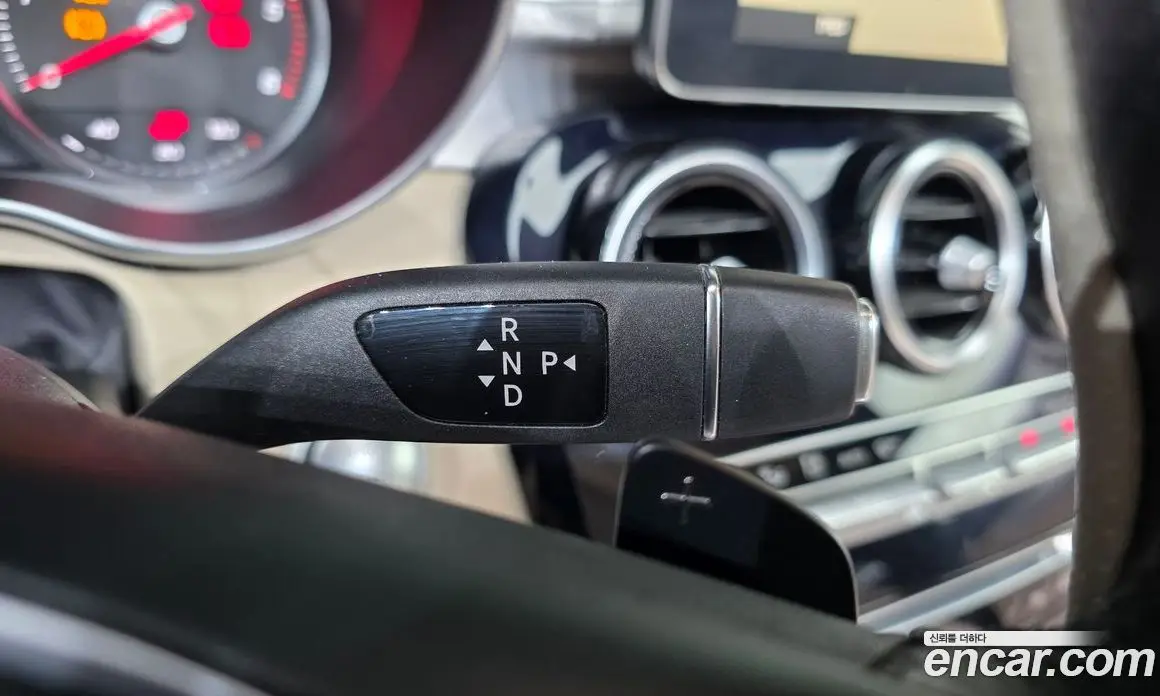 Mercedes-Benz C-Class 2016 2.1 гидро, фото 9 Mercedes-Benz C-Class 2016 2.1 гидро, фото 9