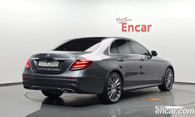 Mercedes-Benz E-Class 2019 2.0 гидро, миниатюра 2 Mercedes-Benz E-Class 2019 2.0 гидро, миниатюра 2