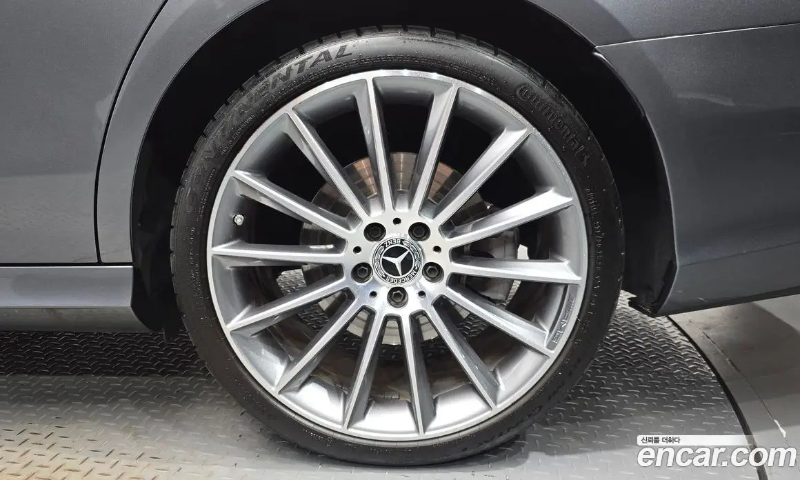 Mercedes-Benz E-Class 2019 2.0 гидро, фото 7 Mercedes-Benz E-Class 2019 2.0 гидро, фото 7