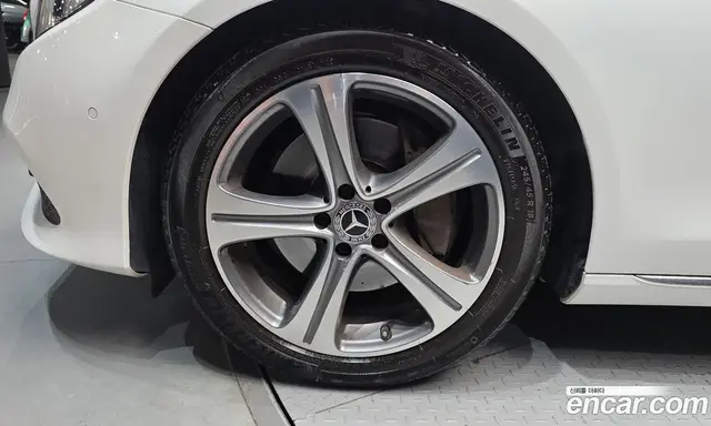 Mercedes-Benz E-Class 2019 2.0 гидро, миниатюра 5 Mercedes-Benz E-Class 2019 2.0 гидро, миниатюра 5