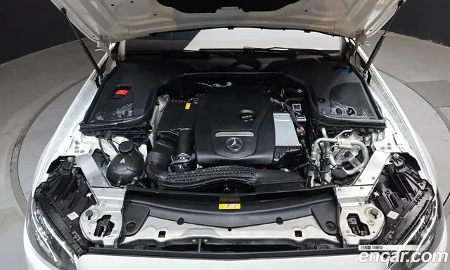 Mercedes-Benz E-Class 2019 2.0 гидро, миниатюра 6 Mercedes-Benz E-Class 2019 2.0 гидро, миниатюра 6