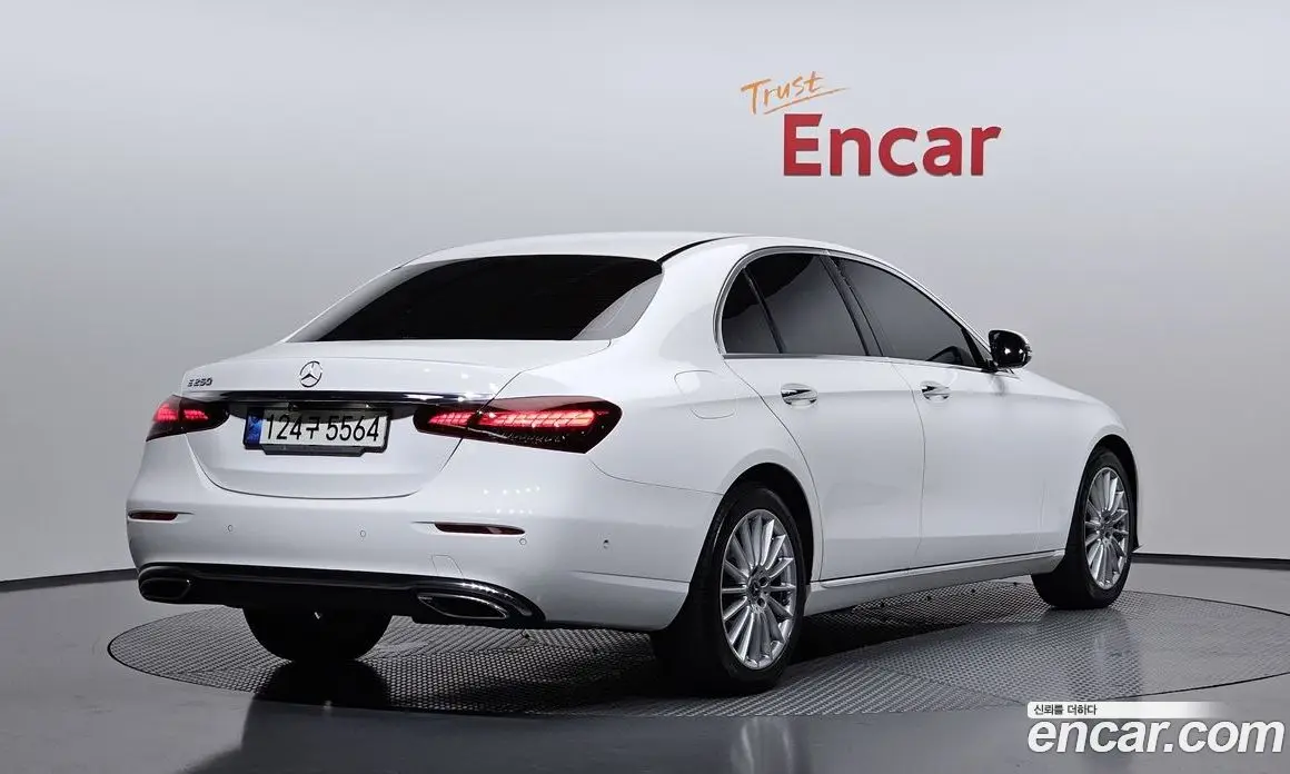 Mercedes-Benz E-Class 2021 2.0 гидро, фото 2 Mercedes-Benz E-Class 2021 2.0 гидро, фото 2