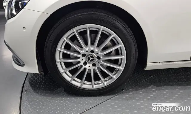 Mercedes-Benz E-Class 2021 2.0 гидро, миниатюра 5 Mercedes-Benz E-Class 2021 2.0 гидро, миниатюра 5