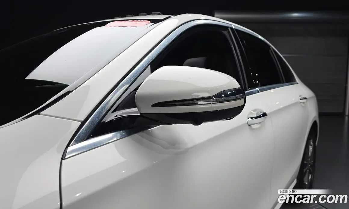 Mercedes-Benz E-Class 2022 2.0 гидро, фото 30 Mercedes-Benz E-Class 2022 2.0 гидро, фото 30