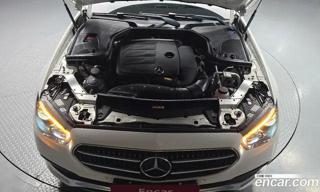 Mercedes-Benz E-Class 2022 2.0 гидро, миниатюра 5 Mercedes-Benz E-Class 2022 2.0 гидро, миниатюра 5