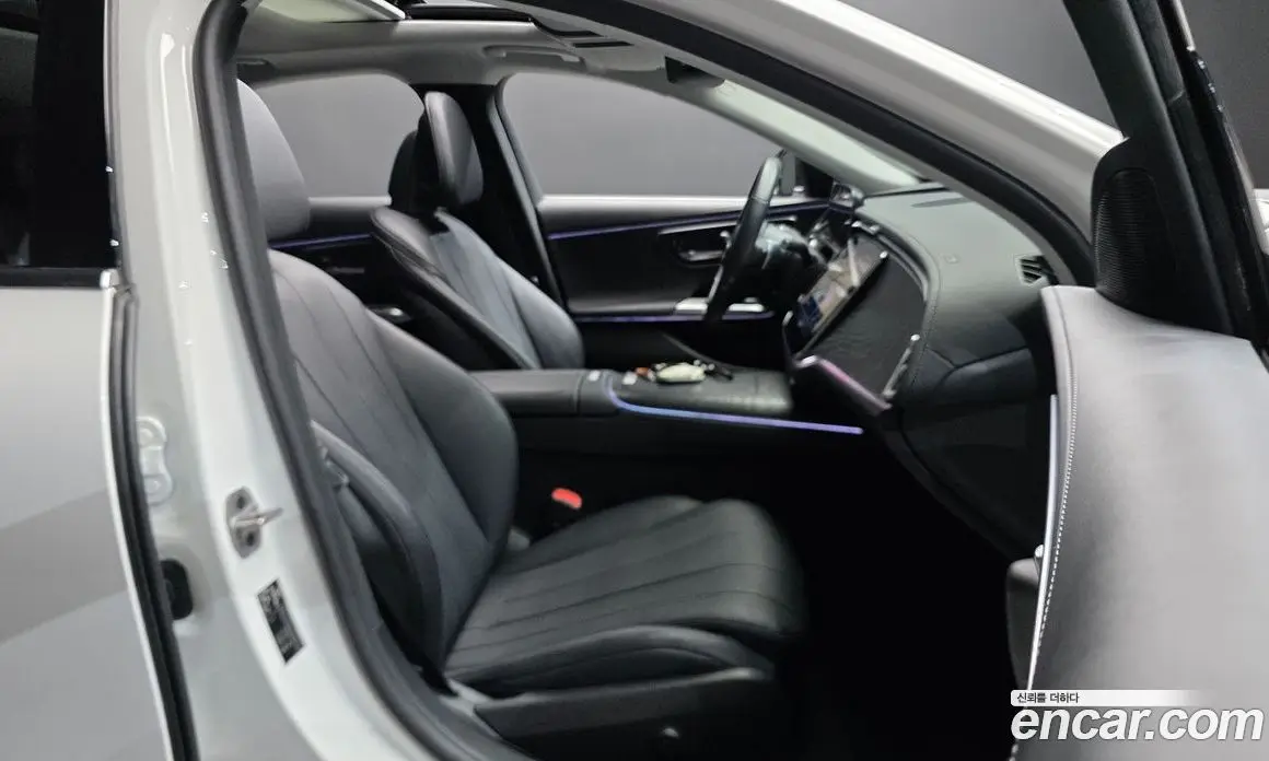 Mercedes-Benz E-Class 2024 2.0 гидро, фото 16