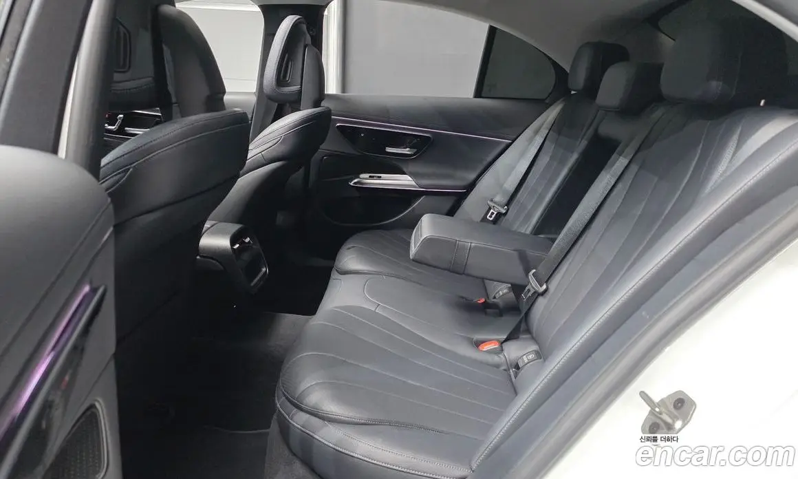 Mercedes-Benz E-Class 2024 2.0 гидро, фото 18