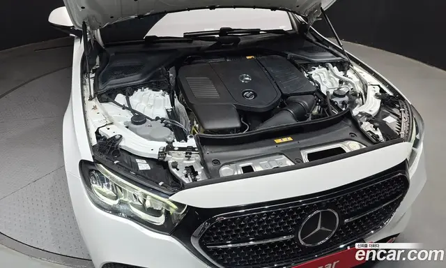 Mercedes-Benz E-Class 2024 2.0 гидро, миниатюра 6