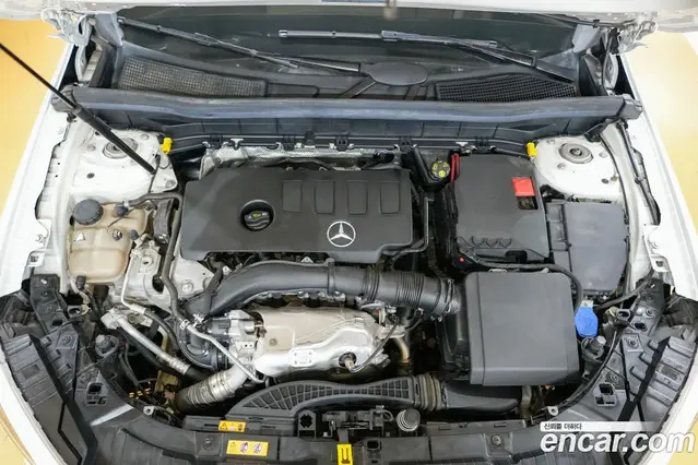 Mercedes-Benz GLB-Class 2020 2.0 гидро, миниатюра 6 Mercedes-Benz GLB-Class 2020 2.0 гидро, миниатюра 6