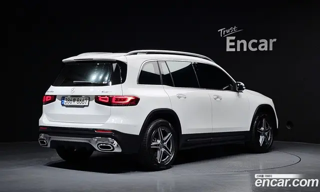 Mercedes-Benz GLB-Class 2021 2.0 гидро, миниатюра 2