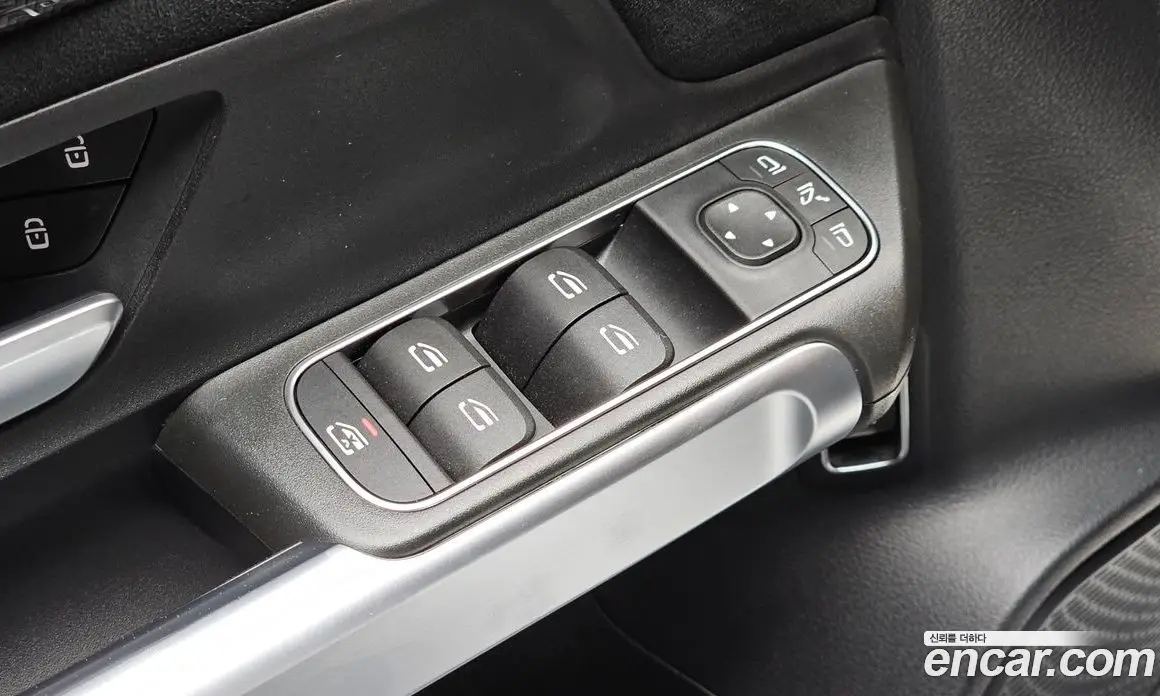 Mercedes-Benz GLB-Class 2021 2.0 гидро, фото 20