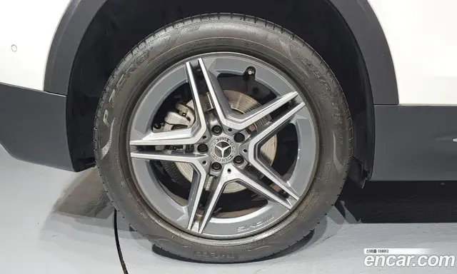 Mercedes-Benz GLB-Class 2021 2.0 гидро, миниатюра 5