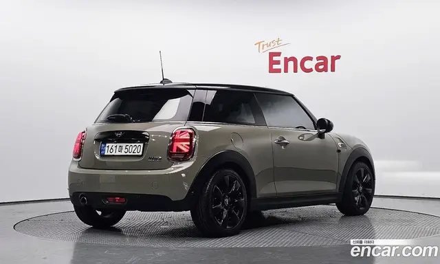 Mini Cooper 2018 1.5 автомат (гидро), миниатюра 2