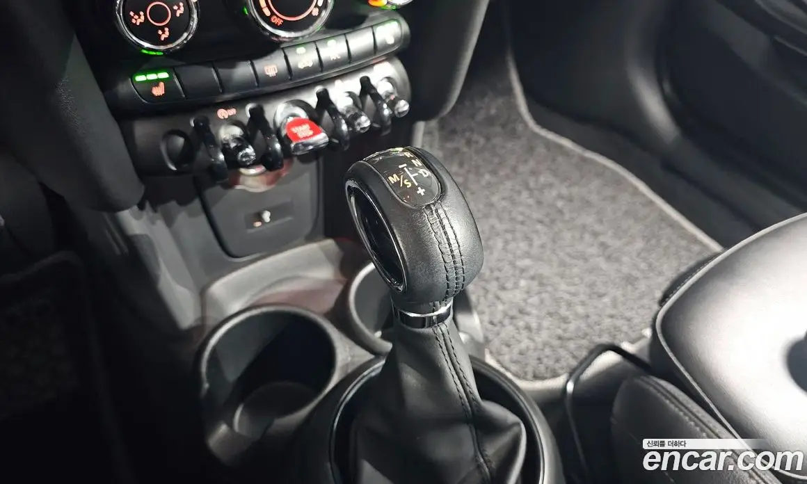 Mini Cooper 2018 1.5 автомат (гидро), фото 9