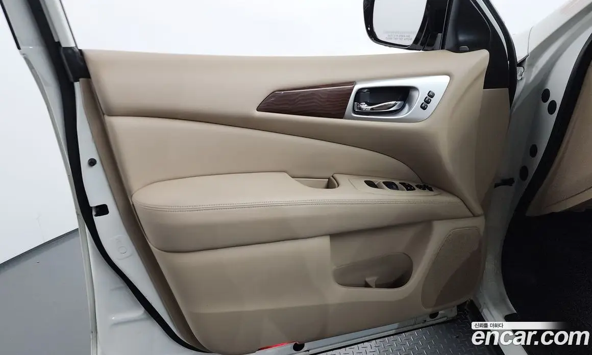 Nissan Pathfinder 2017 3.5 автомат (гидро), фото 14