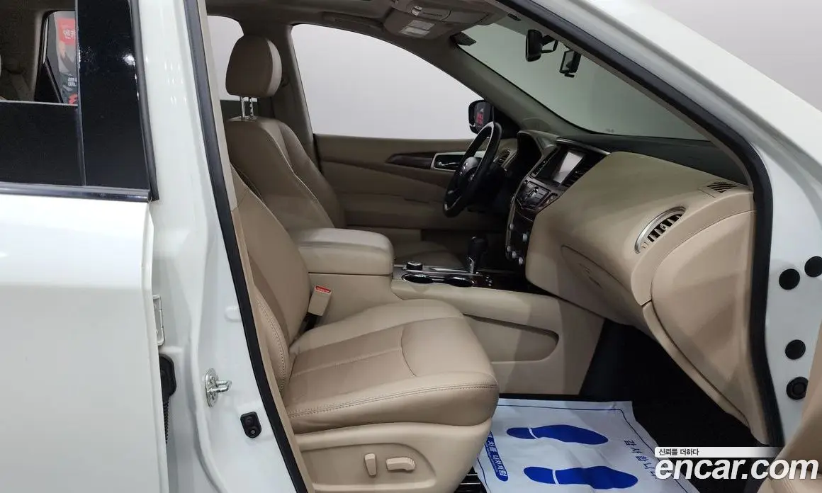 Nissan Pathfinder 2017 3.5 автомат (гидро), фото 16