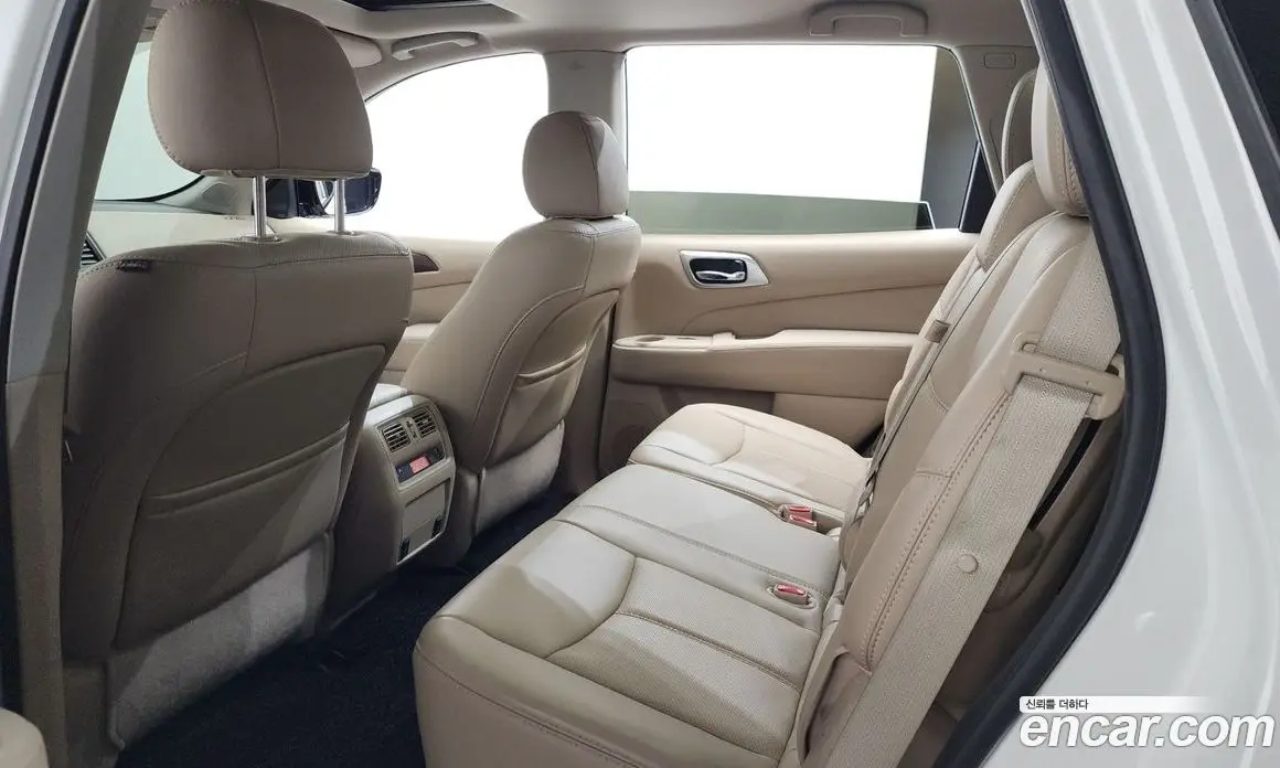 Nissan Pathfinder 2017 3.5 автомат (гидро), фото 17