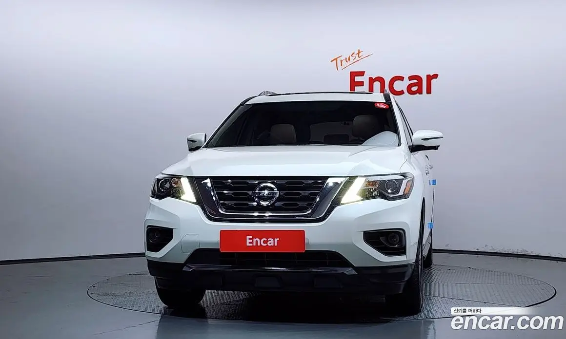 Nissan Pathfinder 2017 3.5 автомат (гидро), фото 3